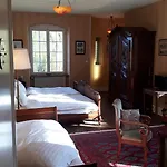 Chateau De Werde Bed & Breakfast