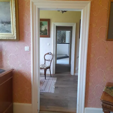 Chateau De Werde Bed & Breakfast 3*
