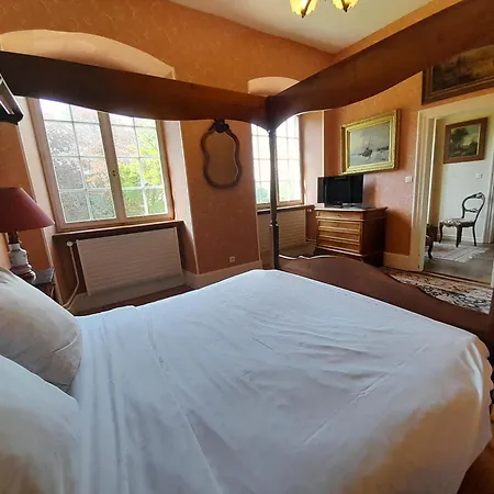 Chateau De Werde Bed & Breakfast