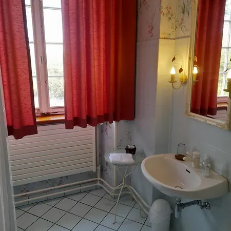 Bed & Breakfast Chateau De Werde 3*