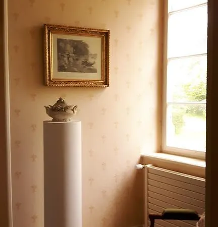 Bed & Breakfast Chateau De Werde 3*