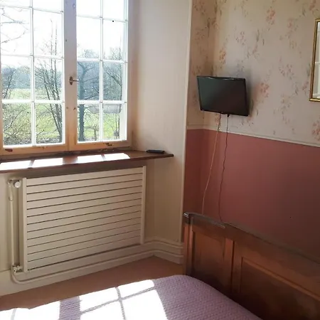 Chateau De Werde Bed & Breakfast