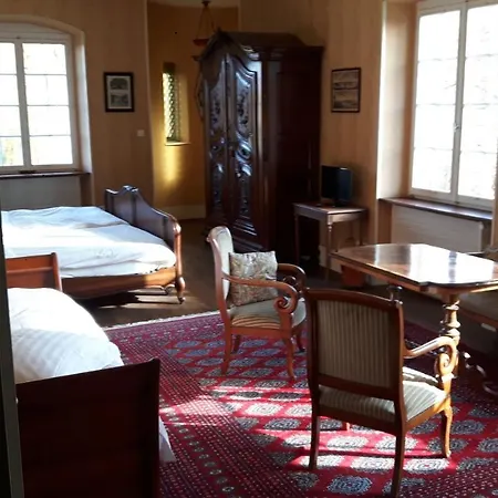 Château De Werde Frühstückspension *