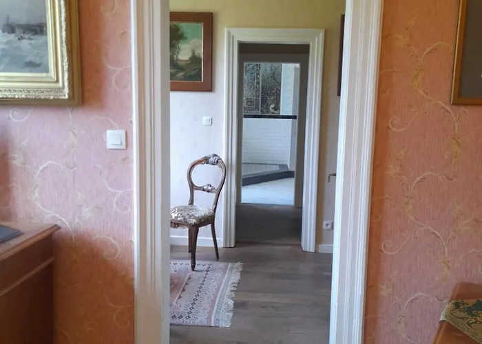 Chateau De Werde Bed & Breakfast 3*