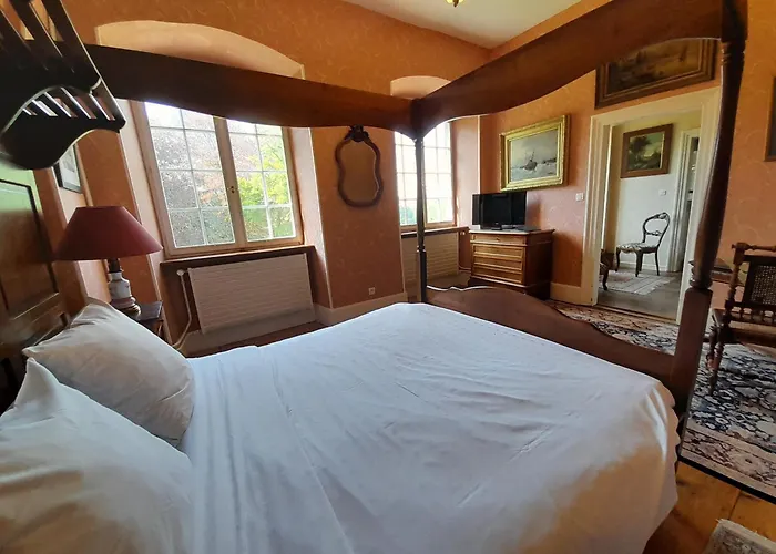 Chateau De Werde Bed & Breakfast