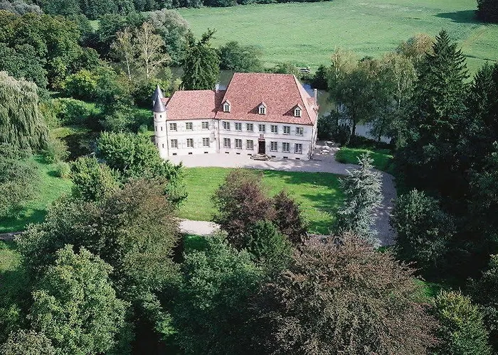 Chateau De Werde Bed & Breakfast 3*